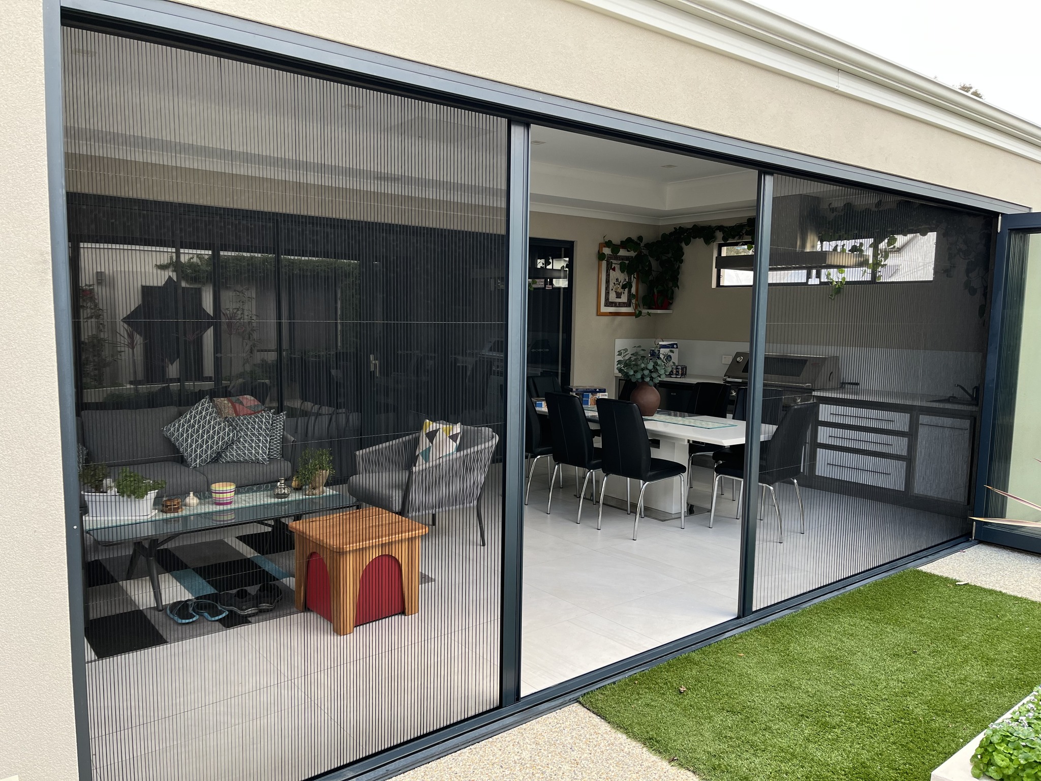 Home - Retractable Fly Screens
